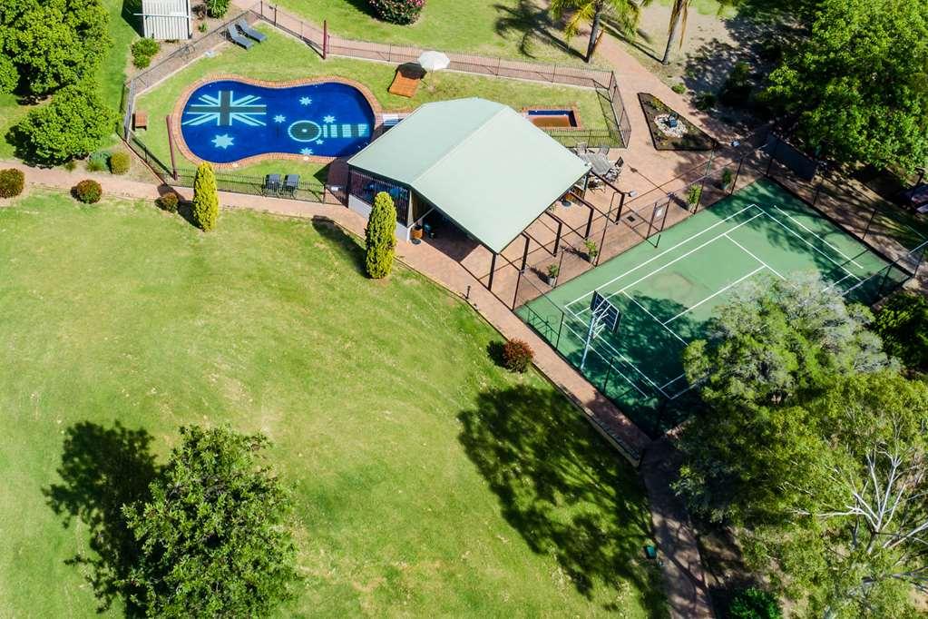 Econo Lodge Savannah Park Тамуорт Экстерьер фото